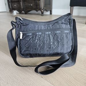 LeSportsac Classic Hobo Crossbody Black EUC